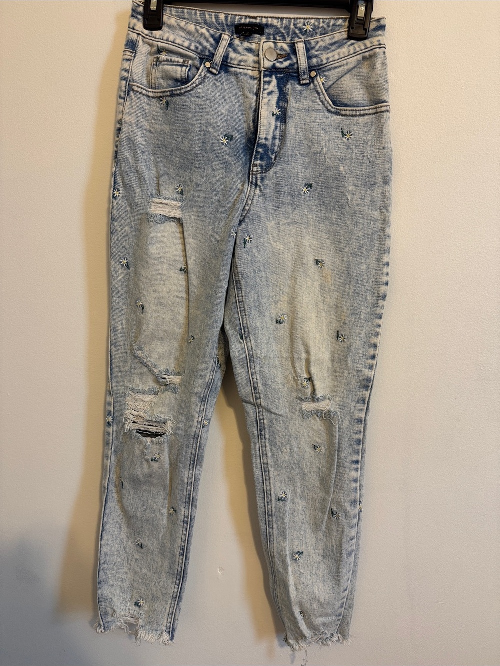 Material Girl Light Wash Embroidered Ankle Jeans